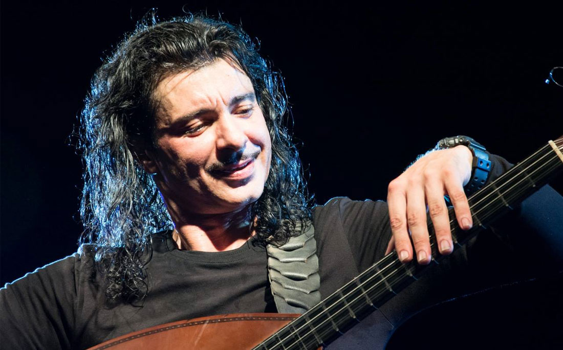 Michalis Tzouganakis Live Concert